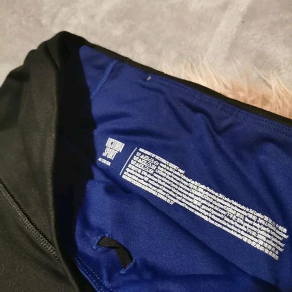 Victoria Sport Knockout Leggings - Picture 3 of 5